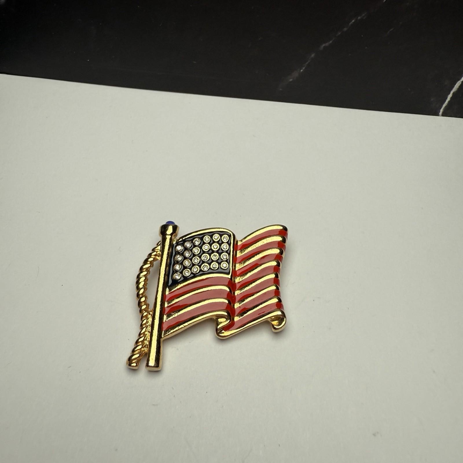 Franklin Mint American Flag Rhinestone & Enamel Brooch Pin Gold Tone Fm Usa
